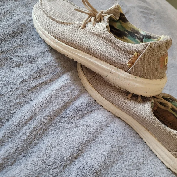 Hey Dude Casual Slip-On Shoes Ran Size 7 - Picture 10 of 10